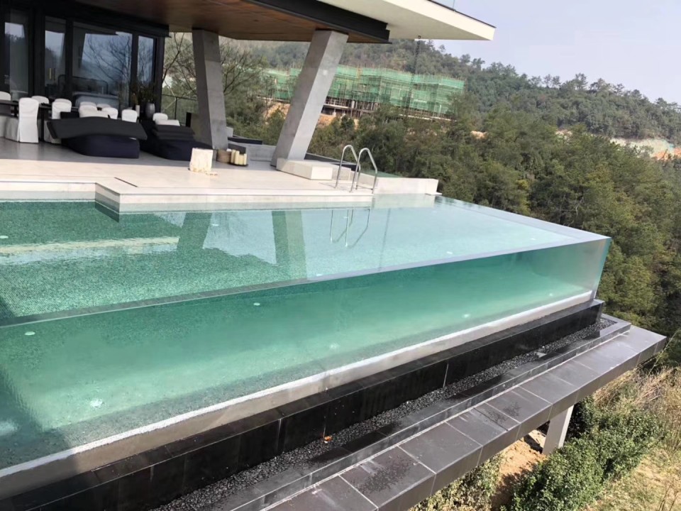 image-1 Acrylic Swimming Pool